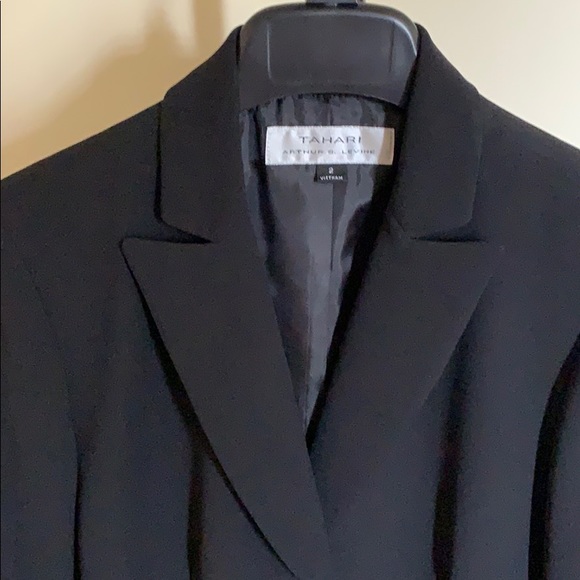 Tahari Arthur S Levine suits - Picture 5 of 8